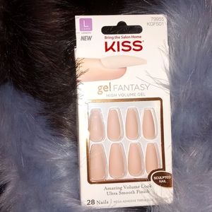 Kiss long nude press on gel nails